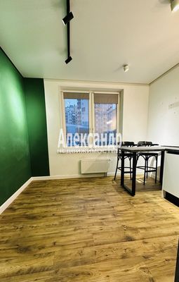 Продам двухкомнатную (2-комн.) квартиру, Среднерогатская ул, 9, Санкт-Петербург г