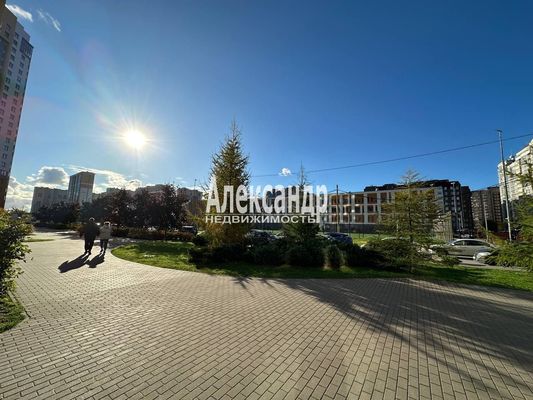 Продам двухкомнатную (2-комн.) квартиру, Среднерогатская ул, 9, Санкт-Петербург г