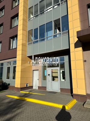 Продам двухкомнатную (2-комн.) квартиру, Среднерогатская ул, 9, Санкт-Петербург г