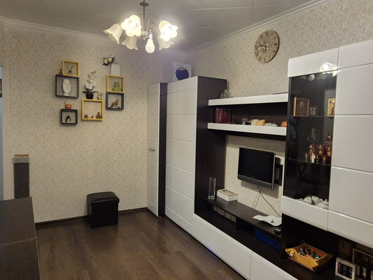 Продам двухкомнатную (2-комн.) квартиру, Центральная ул, 7, Аннино п
