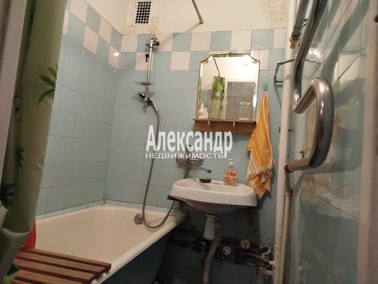 Продам однокомнатную (1-комн.) квартиру, Искровский пр-кт, 35/38, Санкт-Петербург г