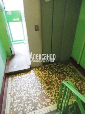 Продам однокомнатную (1-комн.) квартиру, Искровский пр-кт, 35/38, Санкт-Петербург г