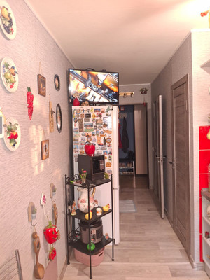 Продам двухкомнатную (2-комн.) квартиру, Молодежный проезд, 4, Мурманск г