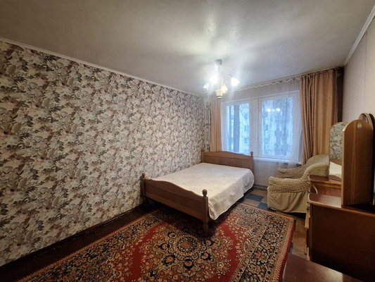 Продам двухкомнатную (2-комн.) квартиру, Победы ул, 4, Чернецкое п/о