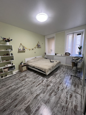 Продам трехкомнатную (3-комн.) квартиру, Заозёрная ул, 6А, Санкт-Петербург г