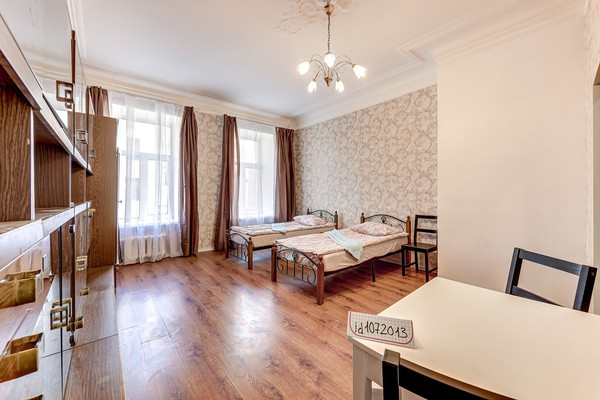 Продам многокомнатную квартиру, Невский пр-кт, 45/2, Санкт-Петербург г