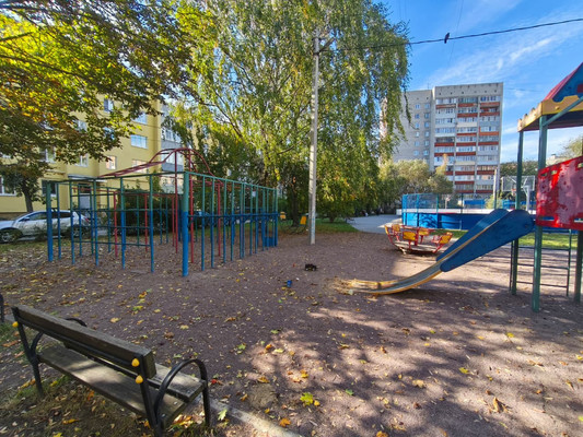 Продам двухкомнатную (2-комн.) квартиру, 1-е Бутырки ул, 8, Рязань г
