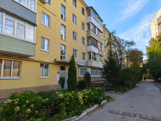 Продам двухкомнатную (2-комн.) квартиру, 1-е Бутырки ул, 8, Рязань г