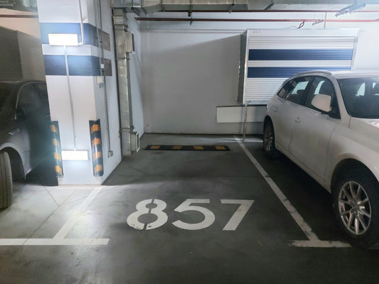 Продам машиноместо 12,1 м2, Маломосковская ул, 14, Москва г