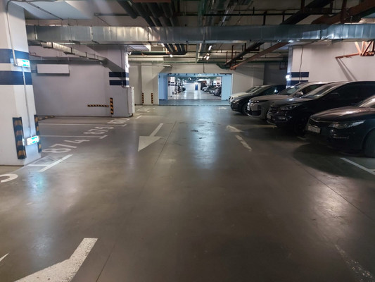 Продам машиноместо 12,1 м2, Маломосковская ул, 14, Москва г