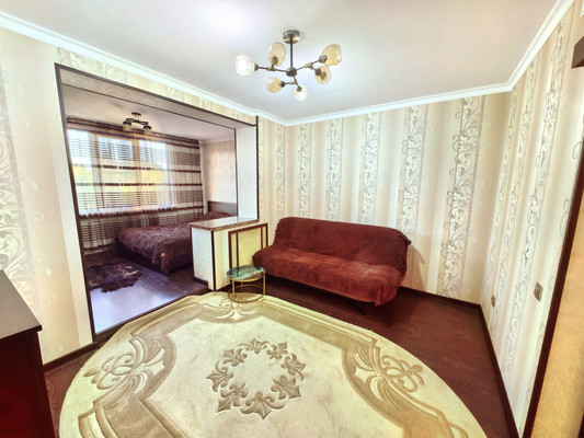Продам трехкомнатную (3-комн.) квартиру, Профсоюзная ул, 224, Вольный Аул кп