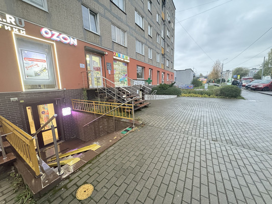 Продам коммерческое помещение 73 м2, У.Громовой ул, 7, Калининград г