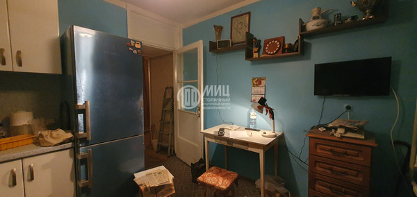 Продам двухкомнатную (2-комн.) квартиру, 13-я Парковая ул, 21, Москва г