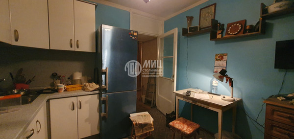 Продам двухкомнатную (2-комн.) квартиру, 13-я Парковая ул, 21, Москва г