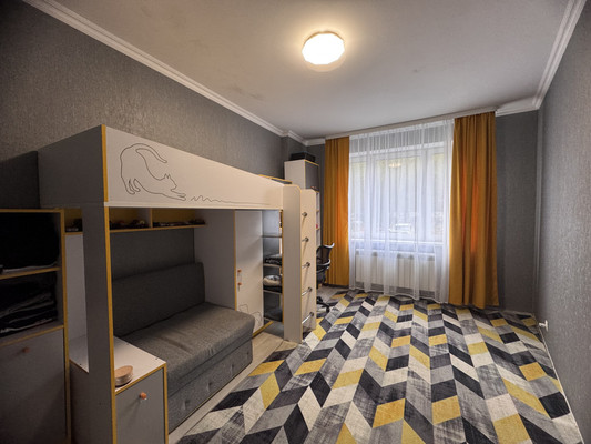 Продам трехкомнатную (3-комн.) квартиру, Солнечная ул, 11, Жуковский г