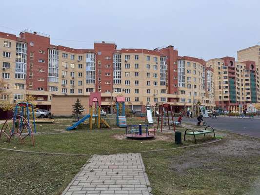 Продам трехкомнатную (3-комн.) квартиру, Солнечная ул, 11, Жуковский г