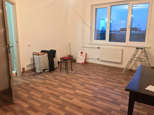 Продам однокомнатную (1-комн.) квартиру, Железнодорожная ул, 29, Коммунар г