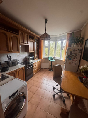 Продам двухкомнатную (2-комн.) квартиру, Фестивальная ул, 22к2, Москва г