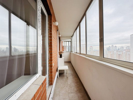 Продам двухкомнатную (2-комн.) квартиру, Мичуринский пр-кт, 21к2, Москва г