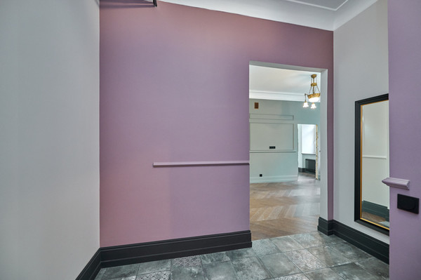 Продам трехкомнатную (3-комн.) квартиру, Бронная М. ул, 17к1, Москва г