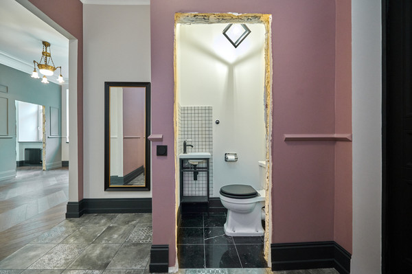 Продам трехкомнатную (3-комн.) квартиру, Бронная М. ул, 17к1, Москва г