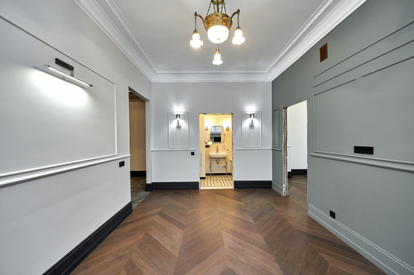 Продам трехкомнатную (3-комн.) квартиру, Бронная М. ул, 17к1, Москва г
