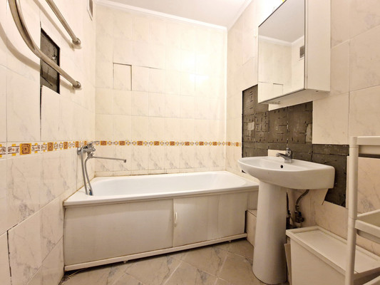 Сдам двухкомнатную (2-комн.) квартиру, Дмитровка Б. ул, 4к6, Москва г