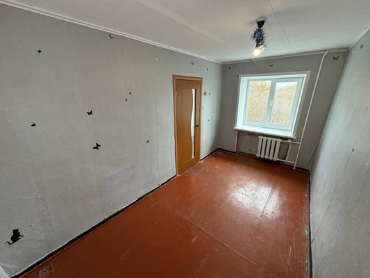 Продам двухкомнатную (2-комн.) квартиру, Мира пр-кт, 22, Амурск г