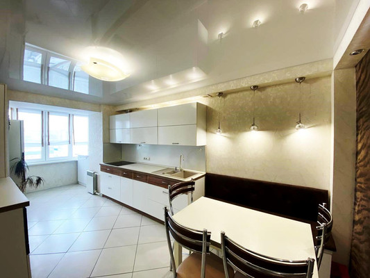 Продам трехкомнатную (3-комн.) квартиру, Бородина ул, 4, Пенза г