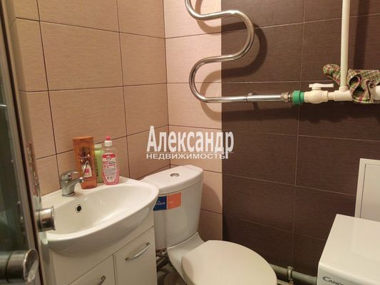 Продам однокомнатную (1-комн.) квартиру, Австрийская ул, 4к2, Кудрово г
