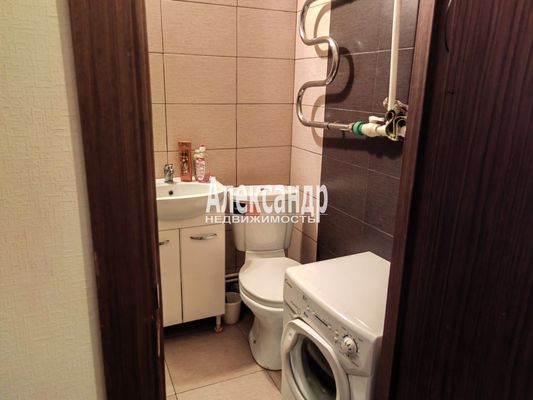 Продам однокомнатную (1-комн.) квартиру, Австрийская ул, 4к2, Кудрово г