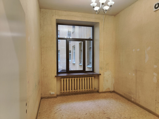 Продам трехкомнатную (3-комн.) квартиру, Большой П.С. пр-кт, 106, Санкт-Петербург г