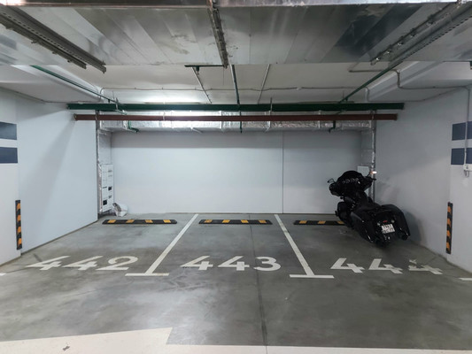 Продам машиноместо 36,4 м2, Маломосковская ул, 14, Москва г