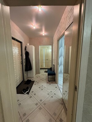 Продам двухкомнатную (2-комн.) квартиру, Лухмановская ул, 17, Москва г