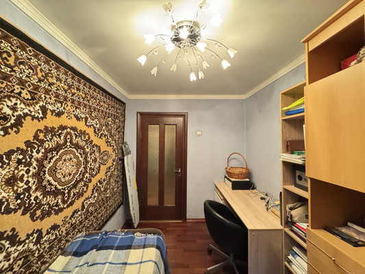 Продам двухкомнатную (2-комн.) квартиру, Зверинецкая ул, 12, Москва г
