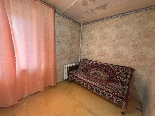 Продам двухкомнатную (2-комн.) квартиру, Ленинградская ул, 11, Емва г