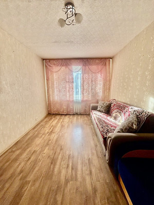 Продам двухкомнатную (2-комн.) квартиру, Ленинградская ул, 11, Емва г