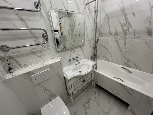 Продам трехкомнатную (3-комн.) квартиру, 18-я линия ул, 3, Ростов-на-Дону г