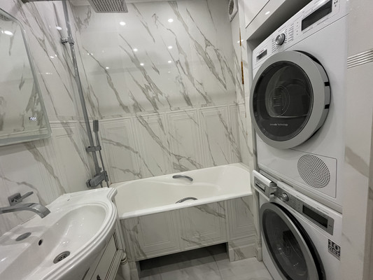 Продам трехкомнатную (3-комн.) квартиру, 18-я линия ул, 3, Ростов-на-Дону г