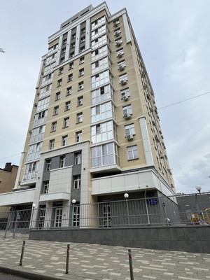 Продам трехкомнатную (3-комн.) квартиру, 18-я линия ул, 3, Ростов-на-Дону г