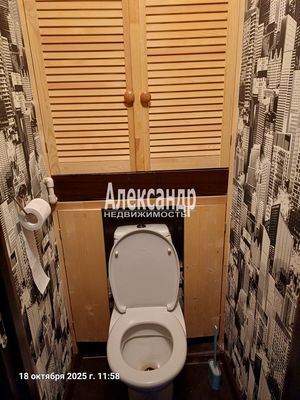 Продам трехкомнатную (3-комн.) квартиру, Спирина ул, 7к1, Красное Село г