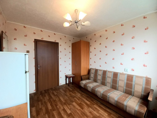 Продам комнату в 3-комн. квартире, Ярослава Гашека ул, 4Ак1, Санкт-Петербург г