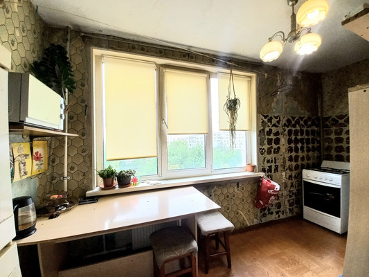 Продам комнату в 3-комн. квартире, Ярослава Гашека ул, 4Ак1, Санкт-Петербург г