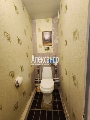 Продам двухкомнатную (2-комн.) квартиру, Чапаева ул, 23, Приозерск г