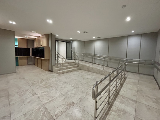 Продам трехкомнатную (3-комн.) квартиру, Ленинградское ш, 69к2, Москва г