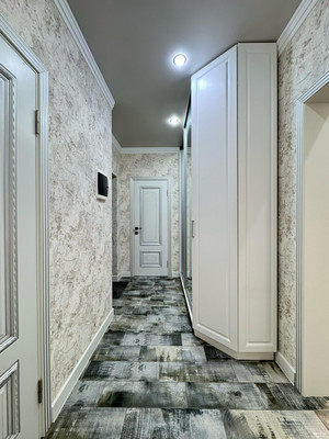 Продам трехкомнатную (3-комн.) квартиру, Тлостанова ул, 32, Нальчик г