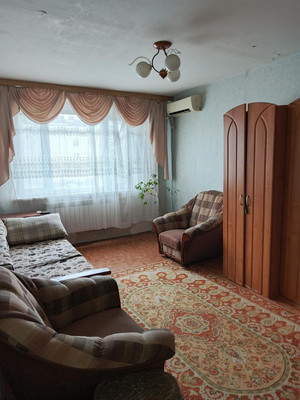 Продам трехкомнатную (3-комн.) квартиру, Тургенева ул, 304, Армавир г