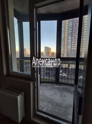 Продам двухкомнатную (2-комн.) квартиру, Патриотов пр-кт, 35, Санкт-Петербург г