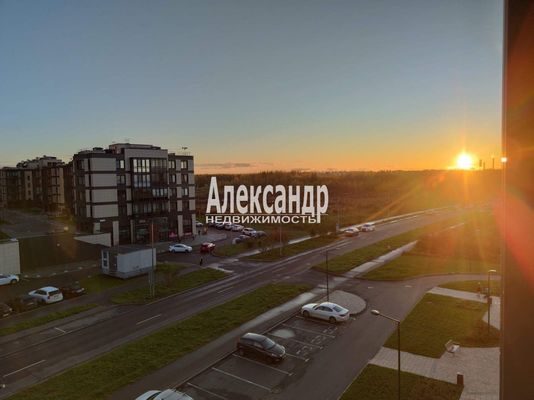 Продам двухкомнатную (2-комн.) квартиру, Патриотов пр-кт, 35, Санкт-Петербург г