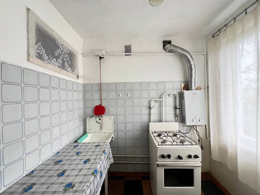 Продам двухкомнатную (2-комн.) квартиру, Ингушская ул, 1, Нальчик г